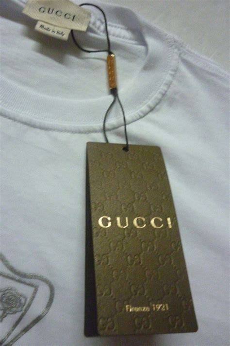 etiqueta de autentica gucci